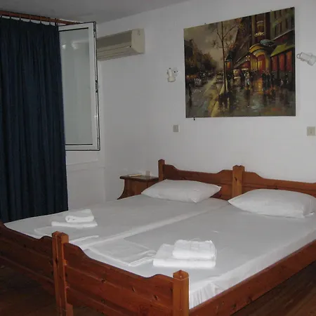 Sea Front Old Town Otel Resmo