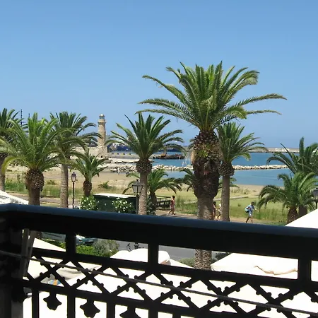 فندق Sea Front Old Town 2*